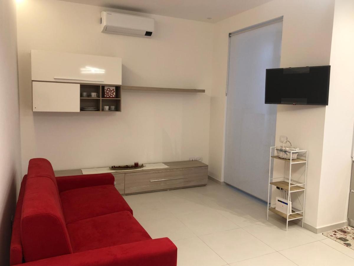 Casa Vacanze Il Divano Rosso - B&B Foligno