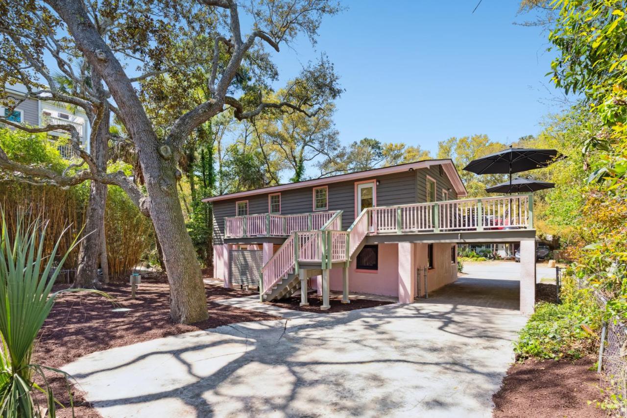 Folly Vacation Vintage Cottage 317 East - Chambres d’hôtes Folly Beach