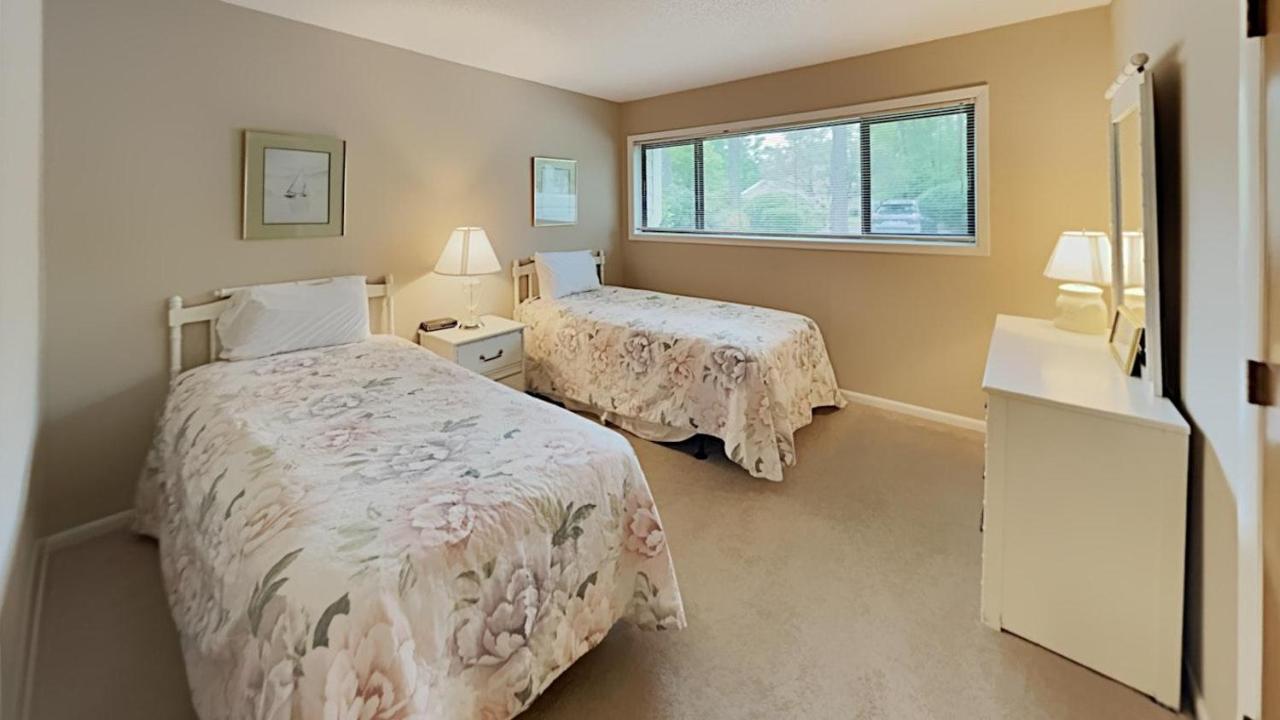 Scenic Golf Villa River Club 2BR Getaway - B&B Pawleys Island