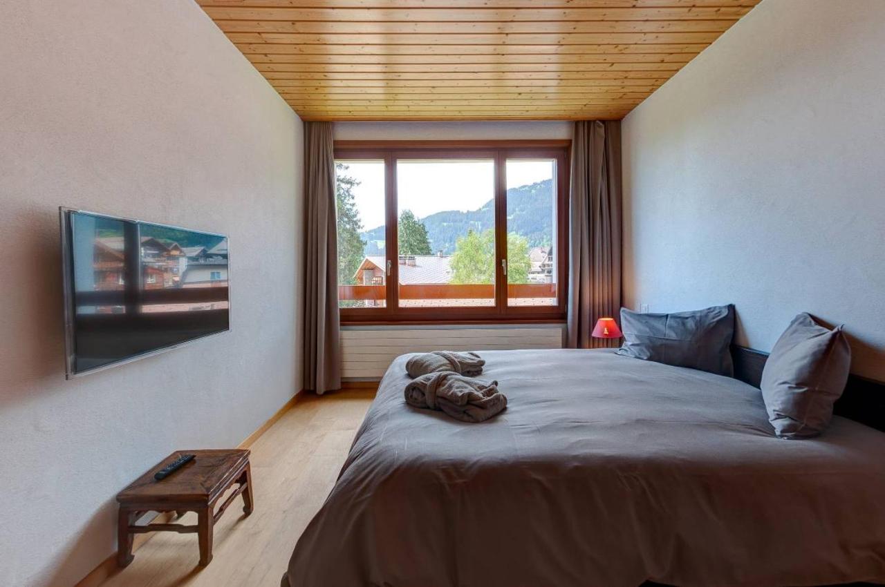 Two-Bedroom Apartment with Mountain View