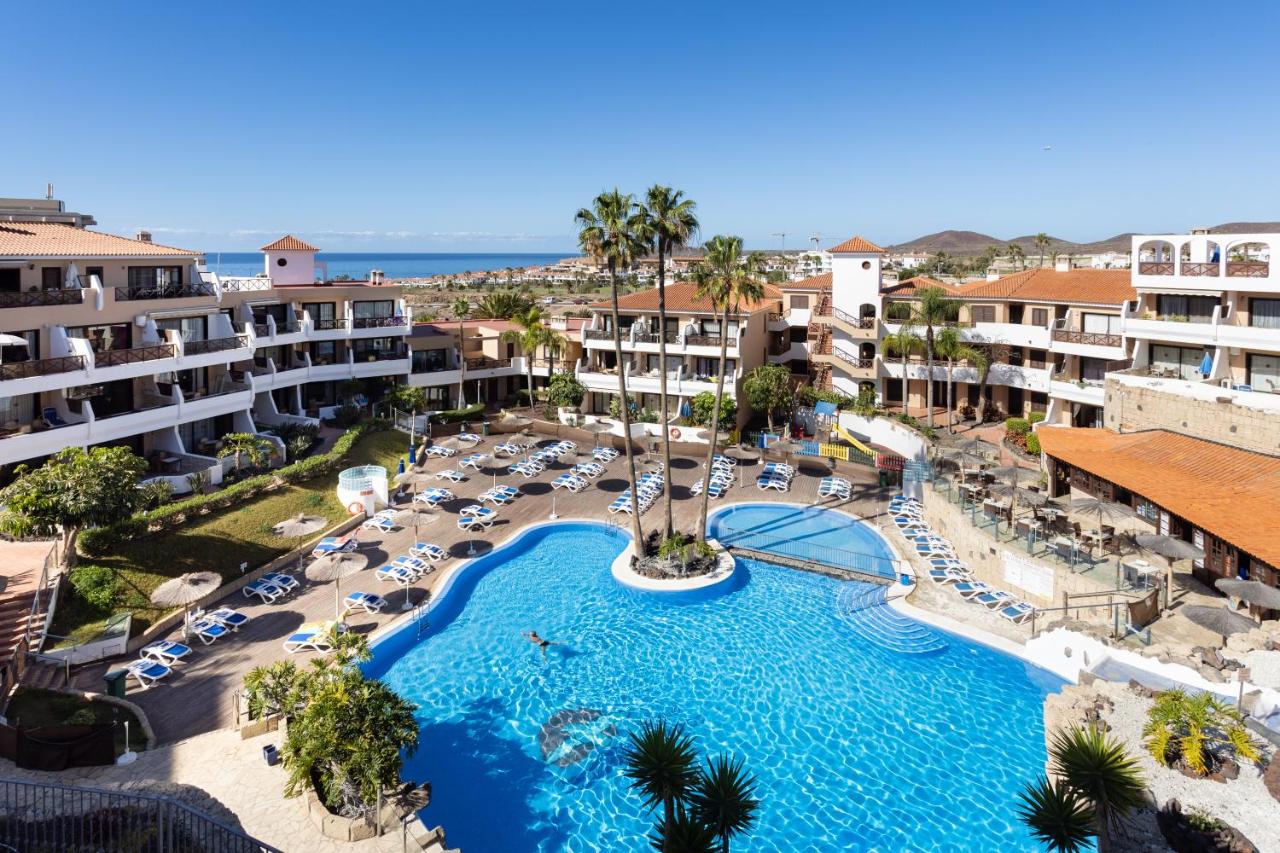 Oceanfront 2 bedrooms Holiday Home in Tenerife South - B&B