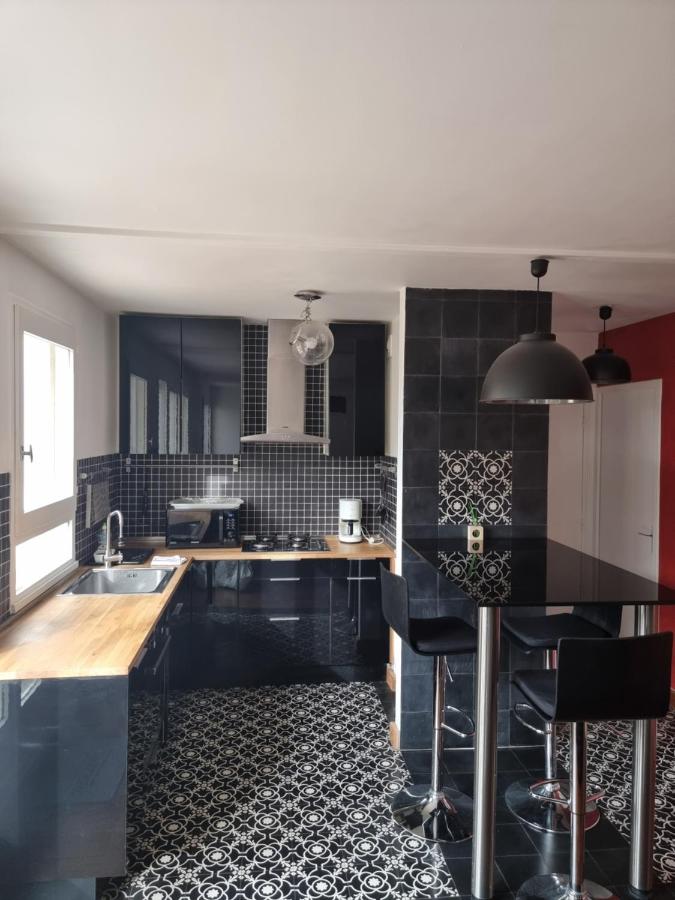 B&B Nanterre - Bel appartement avec terrasse - Bed and Breakfast Nanterre