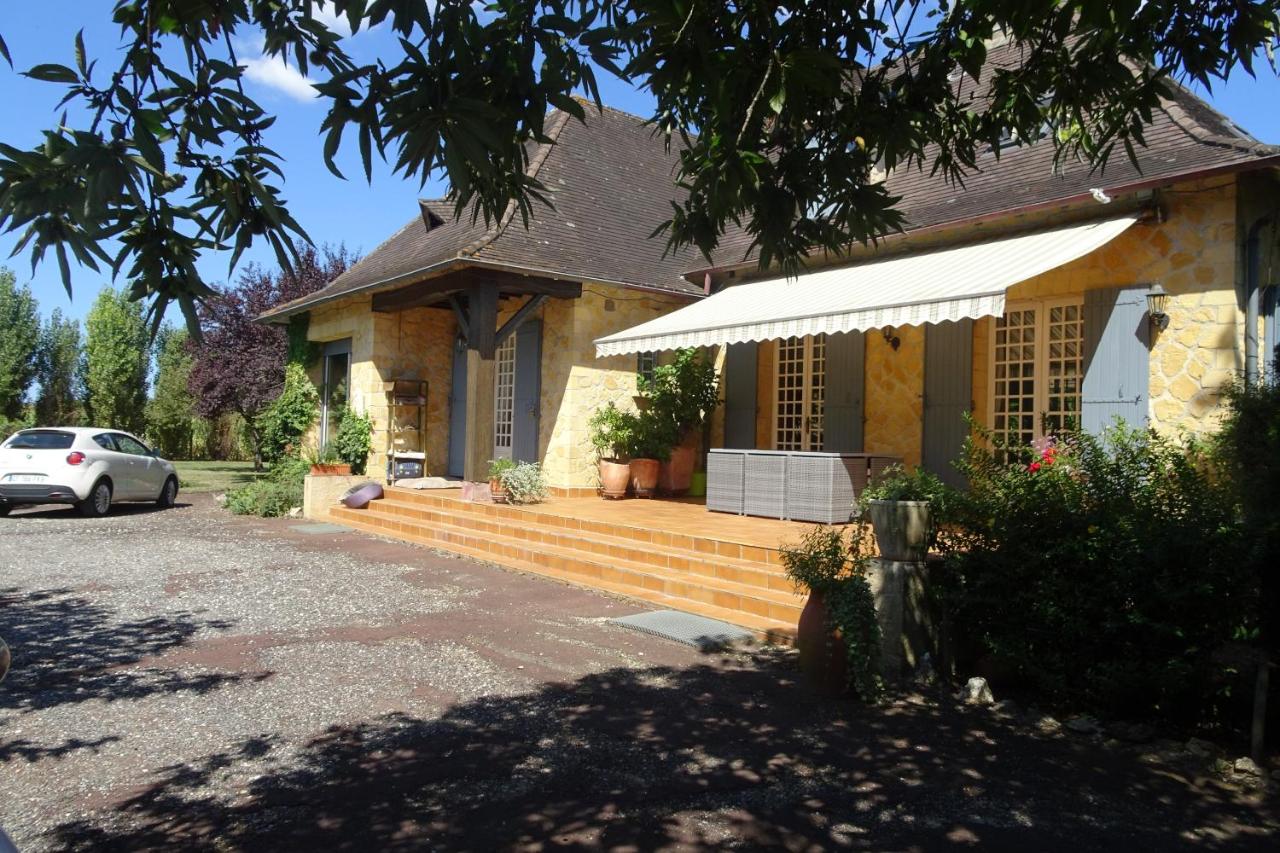 Suite privée dans spacieuse maison du Périgord, avec piscine - B&B