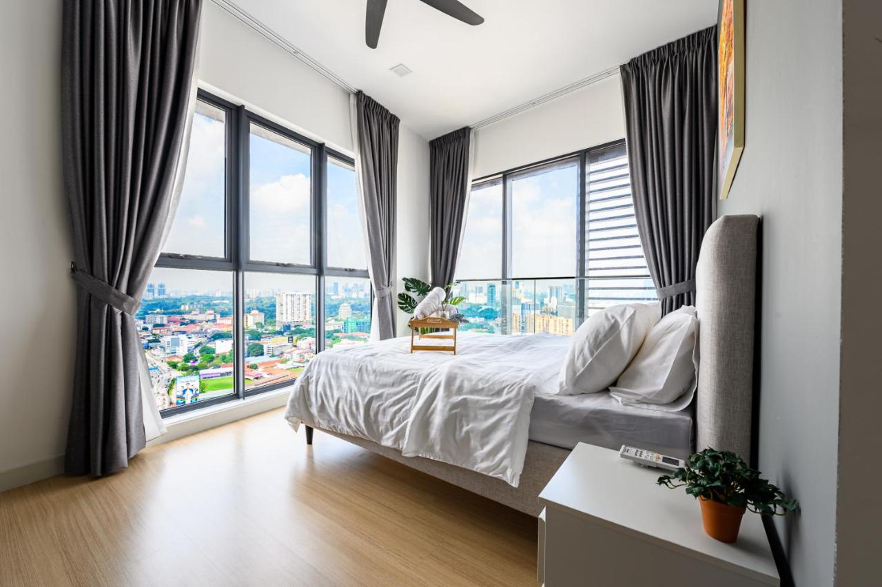 Suite with City View