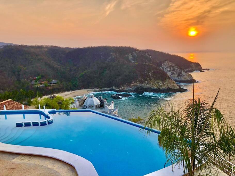 EXCLUSIVO BUNGALOW CON PLAYA SEMI-PRIVADA, Alberca vista Infinita al océano pacífico, playa Zipolite-Mazunte, 8 hermosas playas cercanas, vive experiencias inolvidables en este paraíso en las costas de Oaxaca, nómadas digitales Starlink WiFi 203 mbps - Chambres d’hôtes