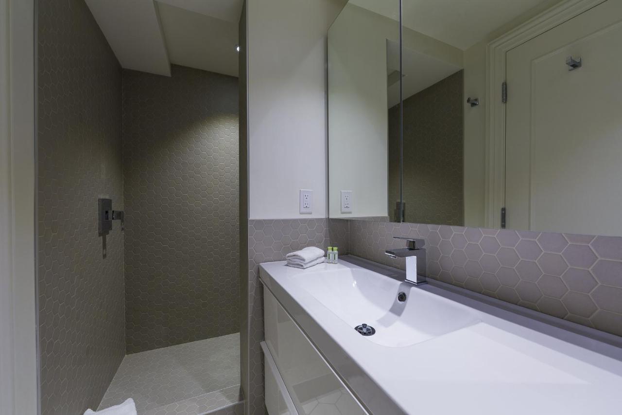 One-Bedroom Queen Suite with Sofa Bed