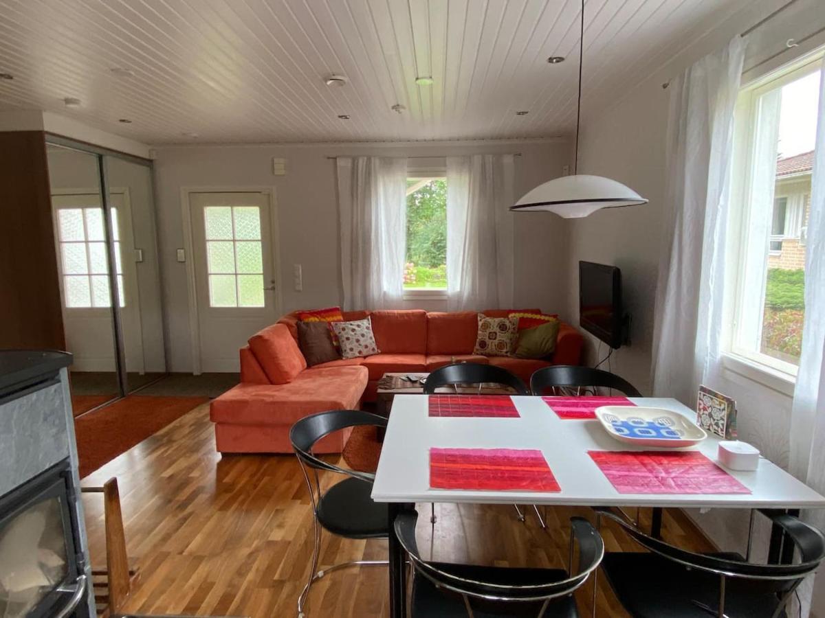 Talo Merikarvian keskustassa lähellä Merta! - B&B Merikarvia