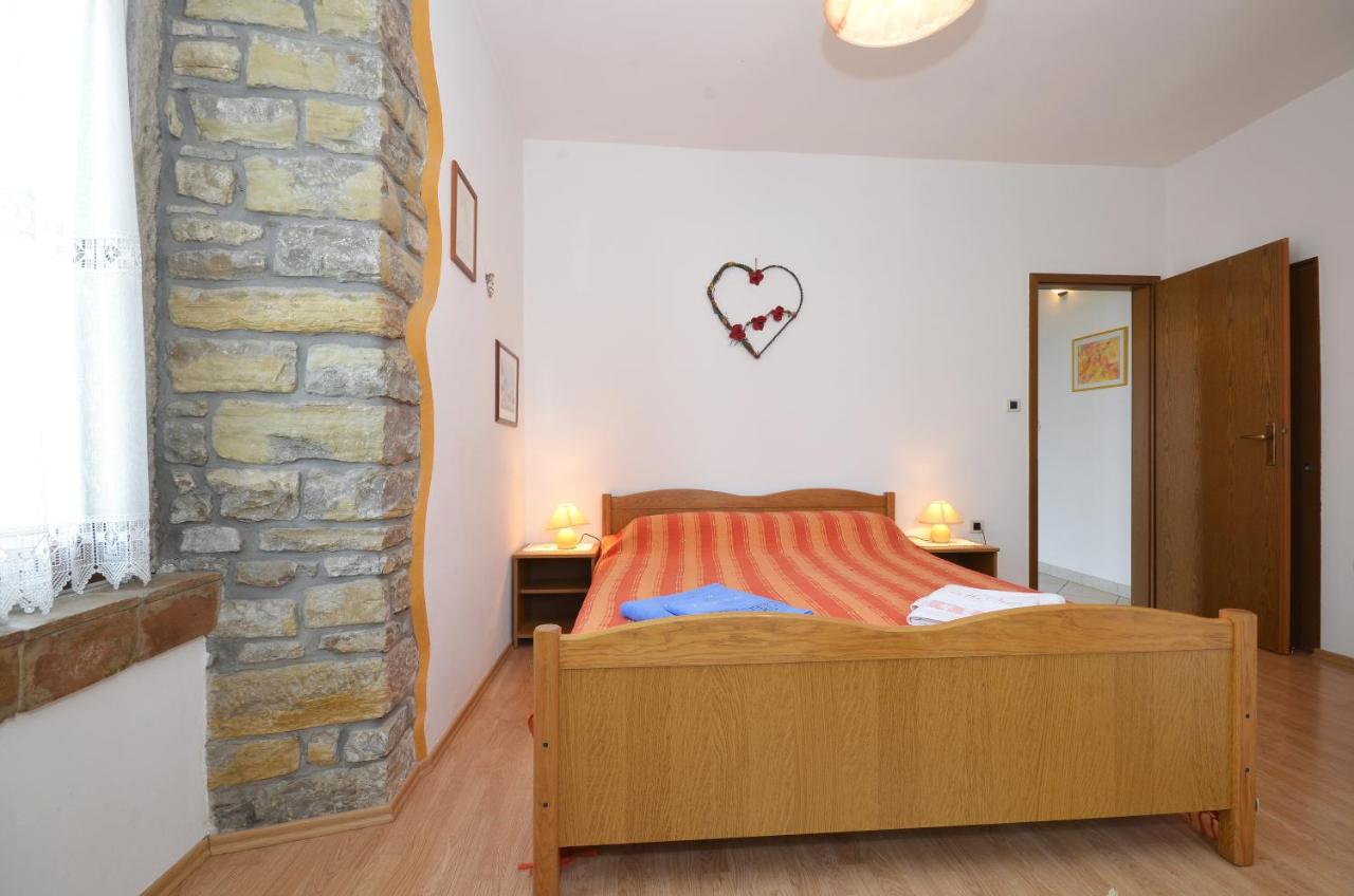 One-Bedroom Apartment with Balcony