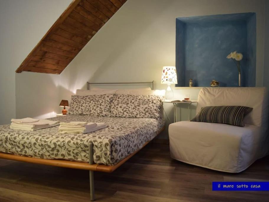 B&B Fezzano - IL MARE SOTTO CASA - Free parking - Bed and Breakfast Fezzano