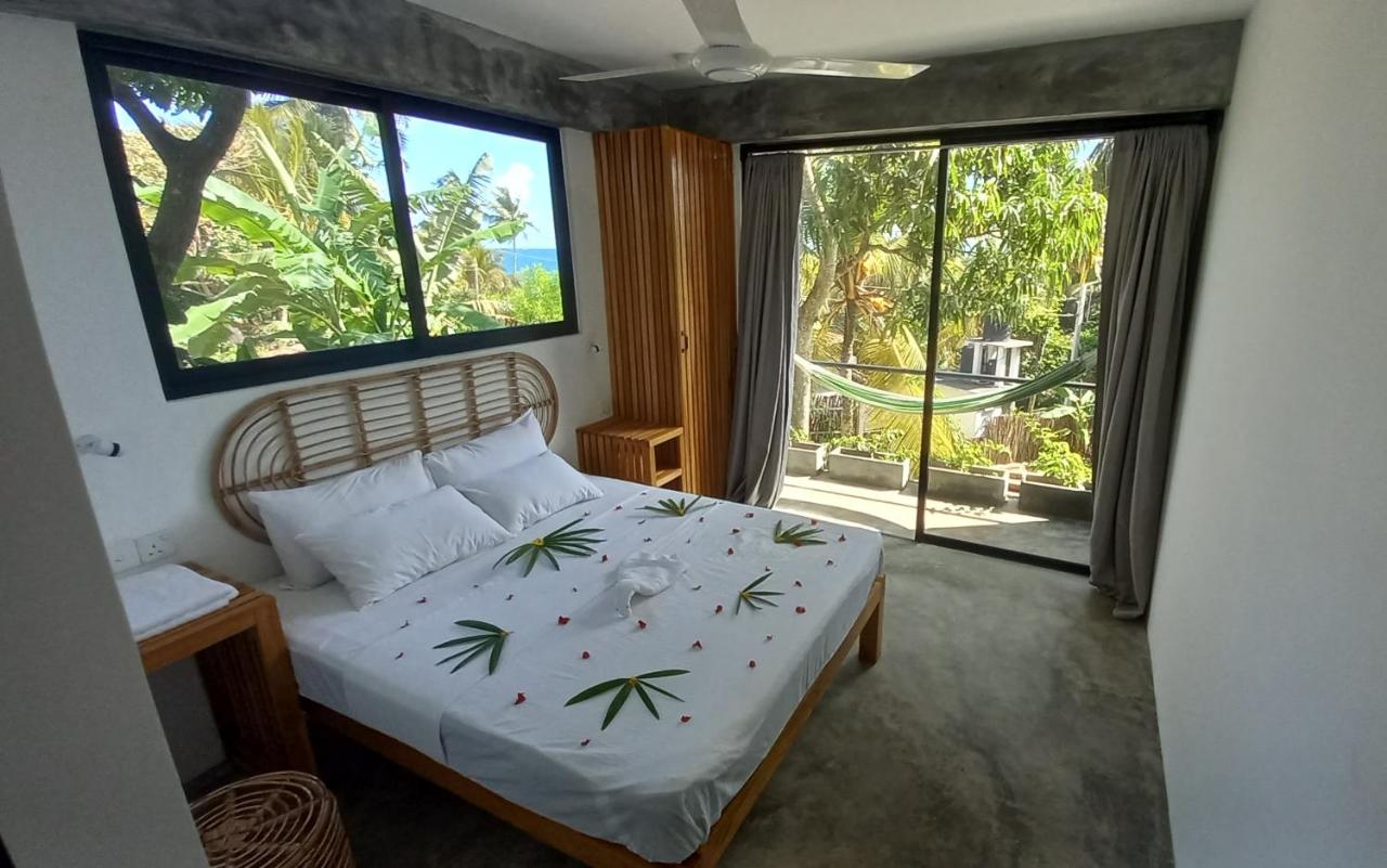 Deluxe Double Room with Balcony and Sea View
