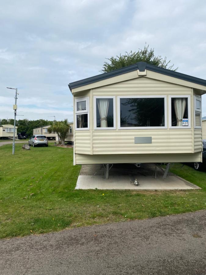 B&B Great Yarmouth - Holiday home at Parkdean Cherry Tree Holiday Park 627 - Bed and Breakfast Great Yarmouth