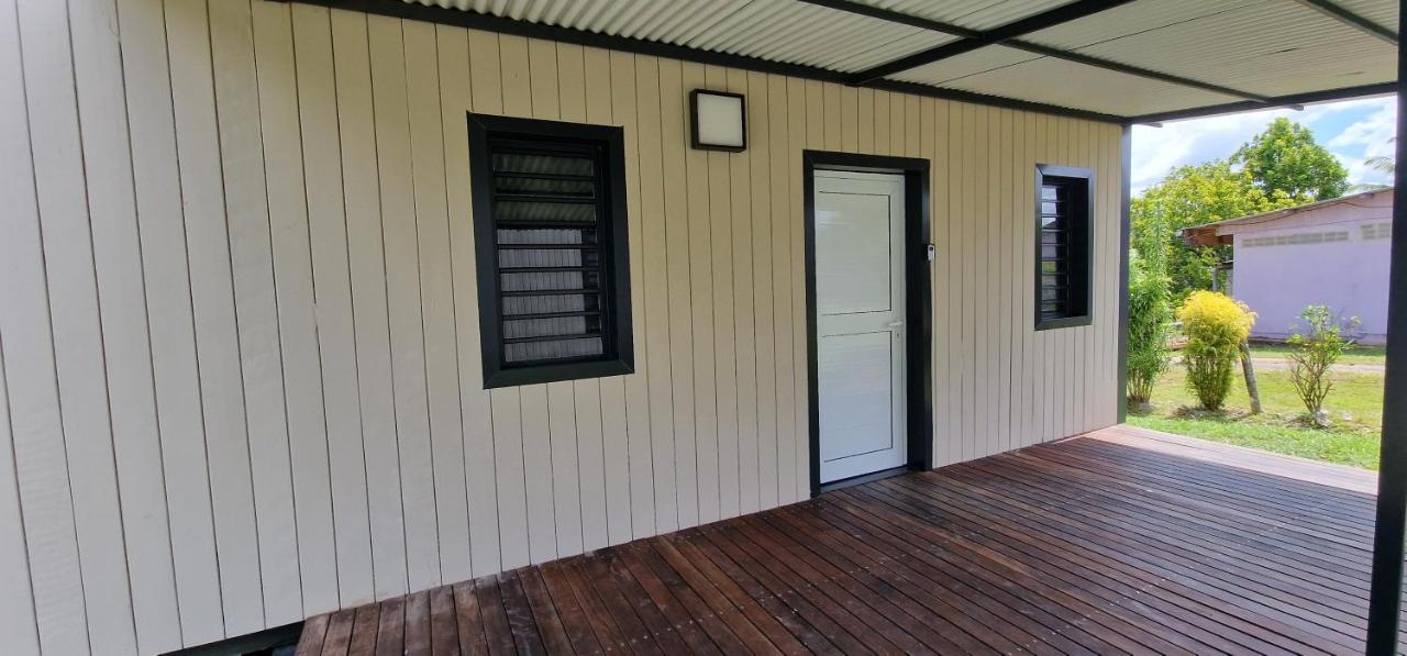 Bungaluxe Jealya - Terrasse et Parking - B&B