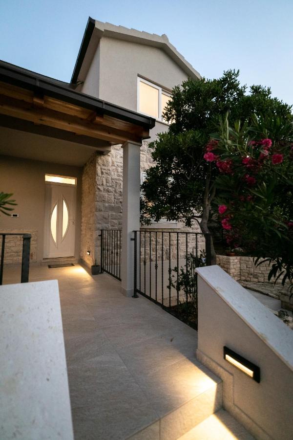 The Plaza Ground Floor Apartments - B&B