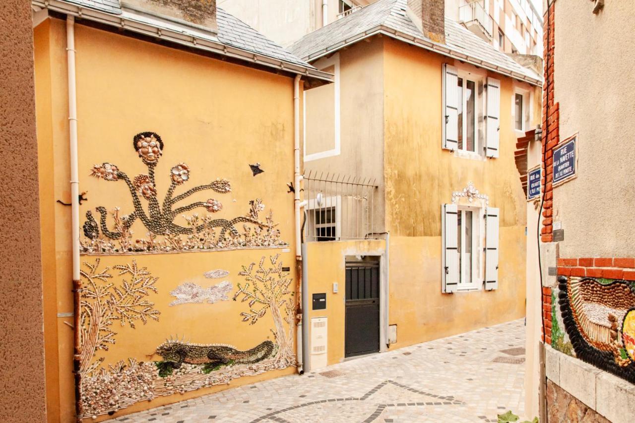 Le Pavillon 50m de la Grande Plage - B&B