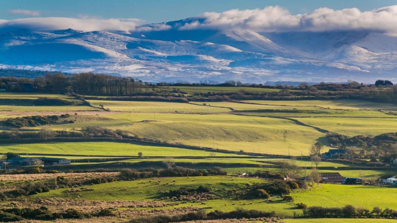 Bron Heulog - Bed and Breakfast Llanerchymedd