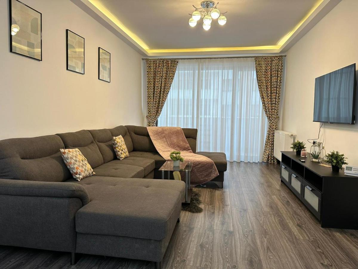 B&B Brasov - Luxury Apartments near Coresi Mall by GLAM - Bed and Breakfast Brasov