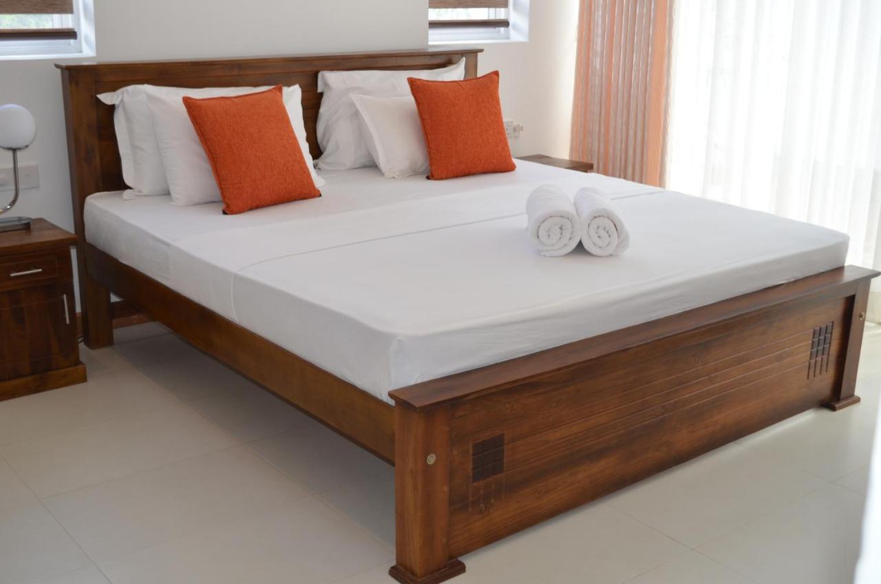 Deluxe Double Room (2 Adults + 1 Child)