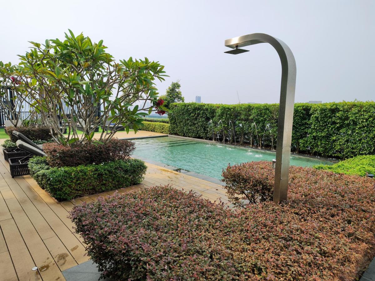 SkyPool 2BR 9pax Premium Suite@Beacon @Georgetown @Penang - B&B George Town