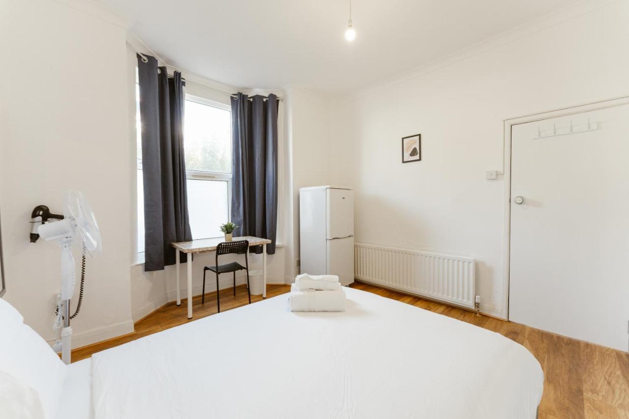 Double Room with Shared Bathroom