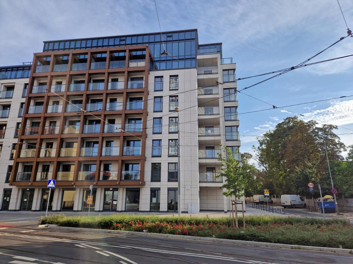 Poznań Center Apartment Zwierzyniecka Centrum, Targi, MTP 24h self check-in, parking - Chambres d'hôtes Poznan