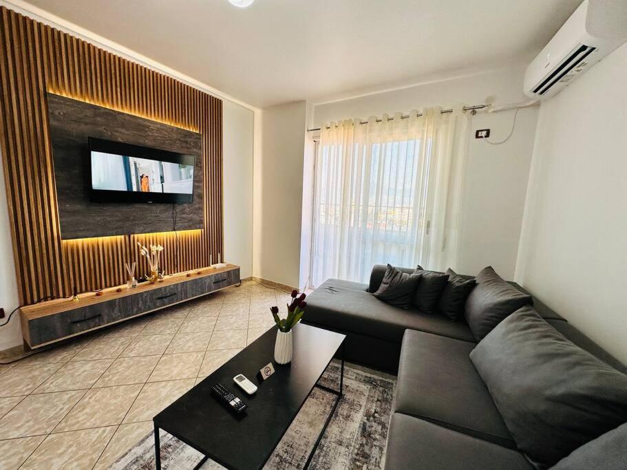 B&B Shkodër - 446 Luxury Apartment Center - Bed and Breakfast Shkodër