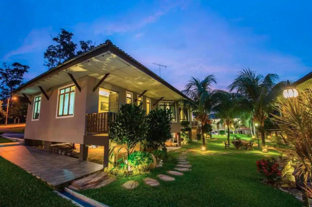 B&B Senggarang - Mbp Leisure Resort - Bed and Breakfast Senggarang