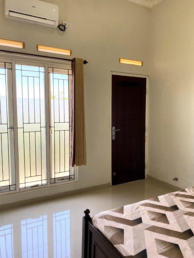 Homestay Omah Venus - B&B