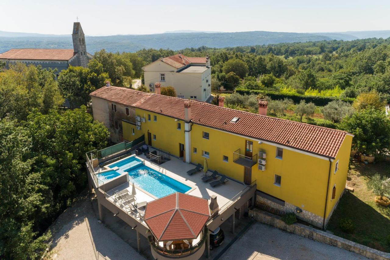 B&B Pićan - Pool House Klarina - Happy Rentals - Bed and Breakfast Pićan