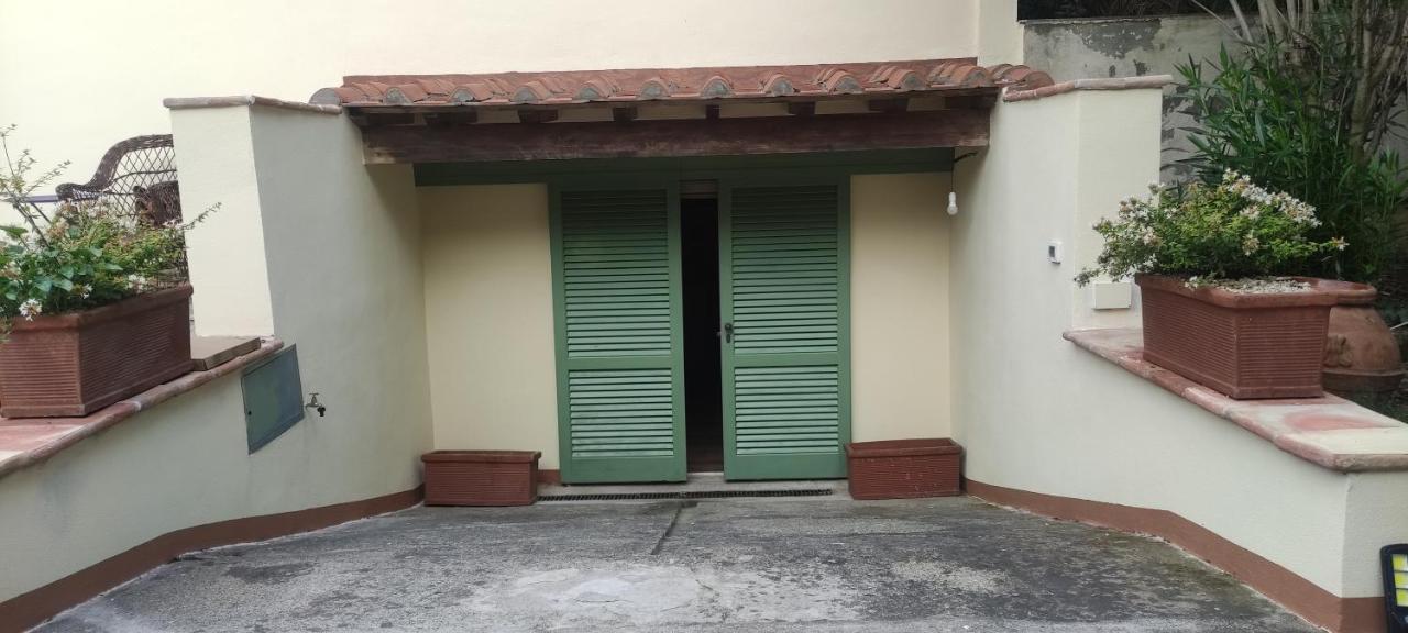 Bilocale a due passi dal mare immerso nel verde - B&B Castiglioncello