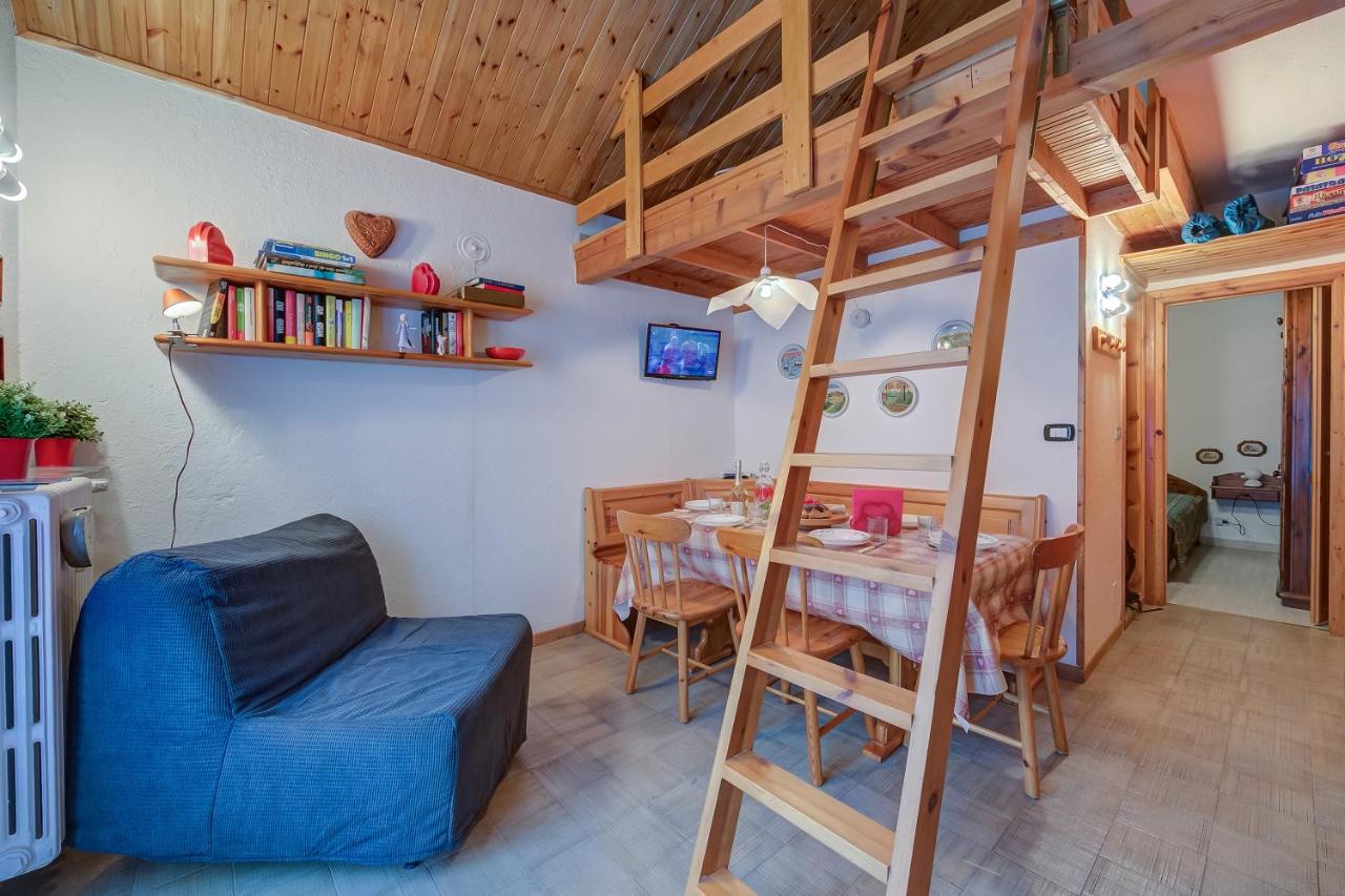 B&B Claviere - Appartamento Rochebrune 200m from Ski - Happy Rentals - Bed and Breakfast Claviere