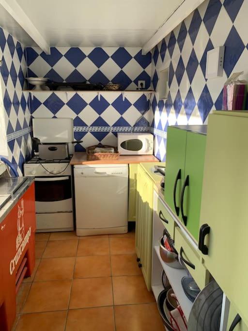 Apartamento situado a 3minutos del PTA campanillas - B&B Málaga