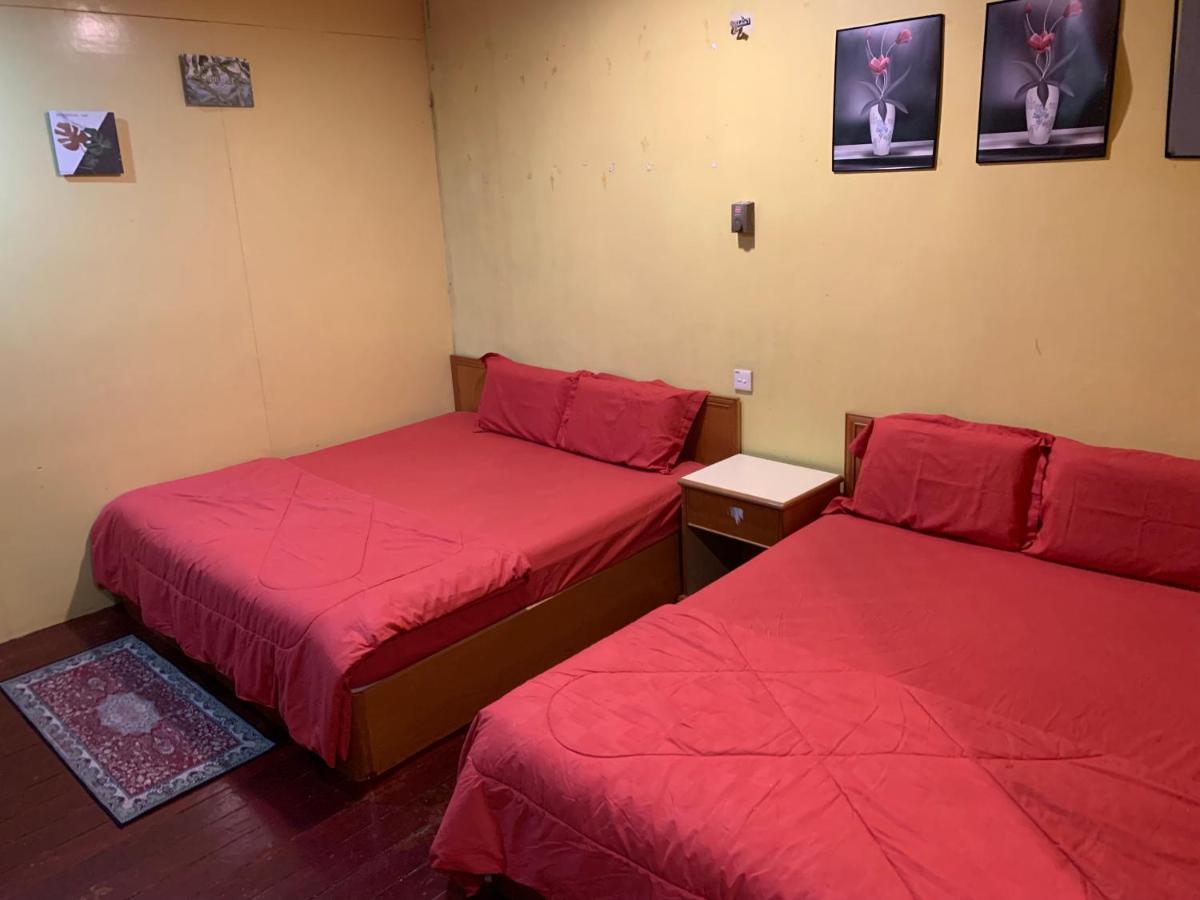 Vierbettzimmer mit eigenem Bad