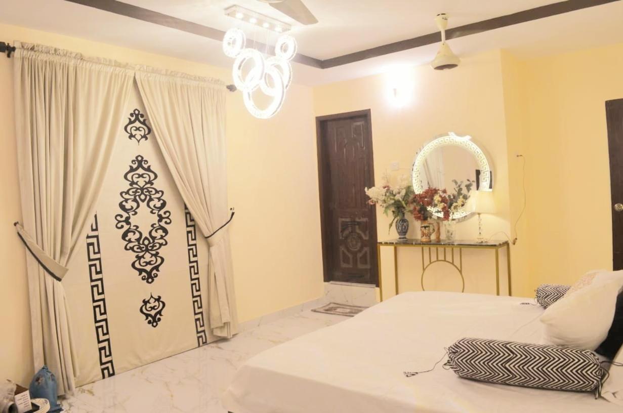 B&B Karachi - Charming Home banglow - Bed and Breakfast Karachi