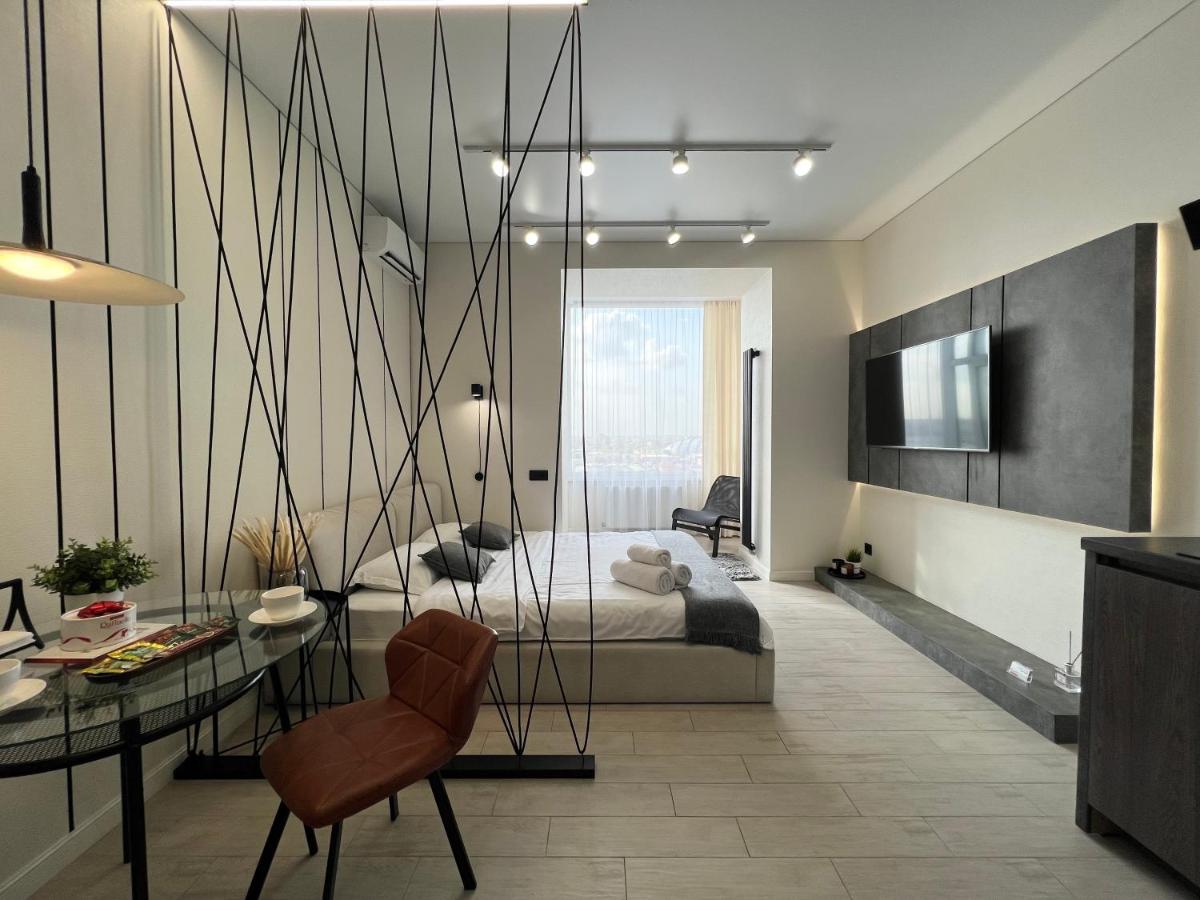 LUX Аппартаменты SMART #2 - Bed and Breakfast Pavlodar