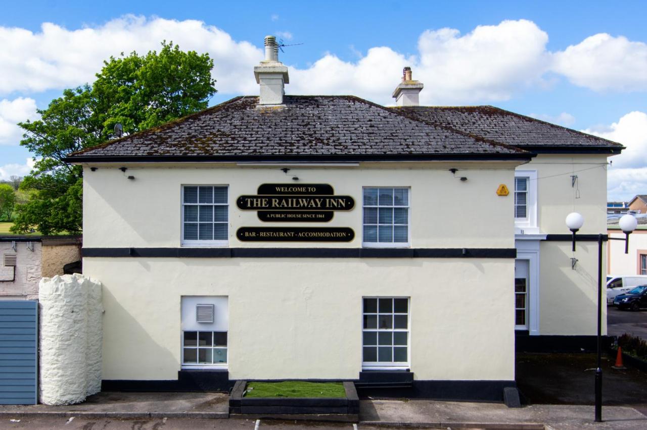 B&B Brixham - The Railway Inn - Bed and Breakfast Brixham