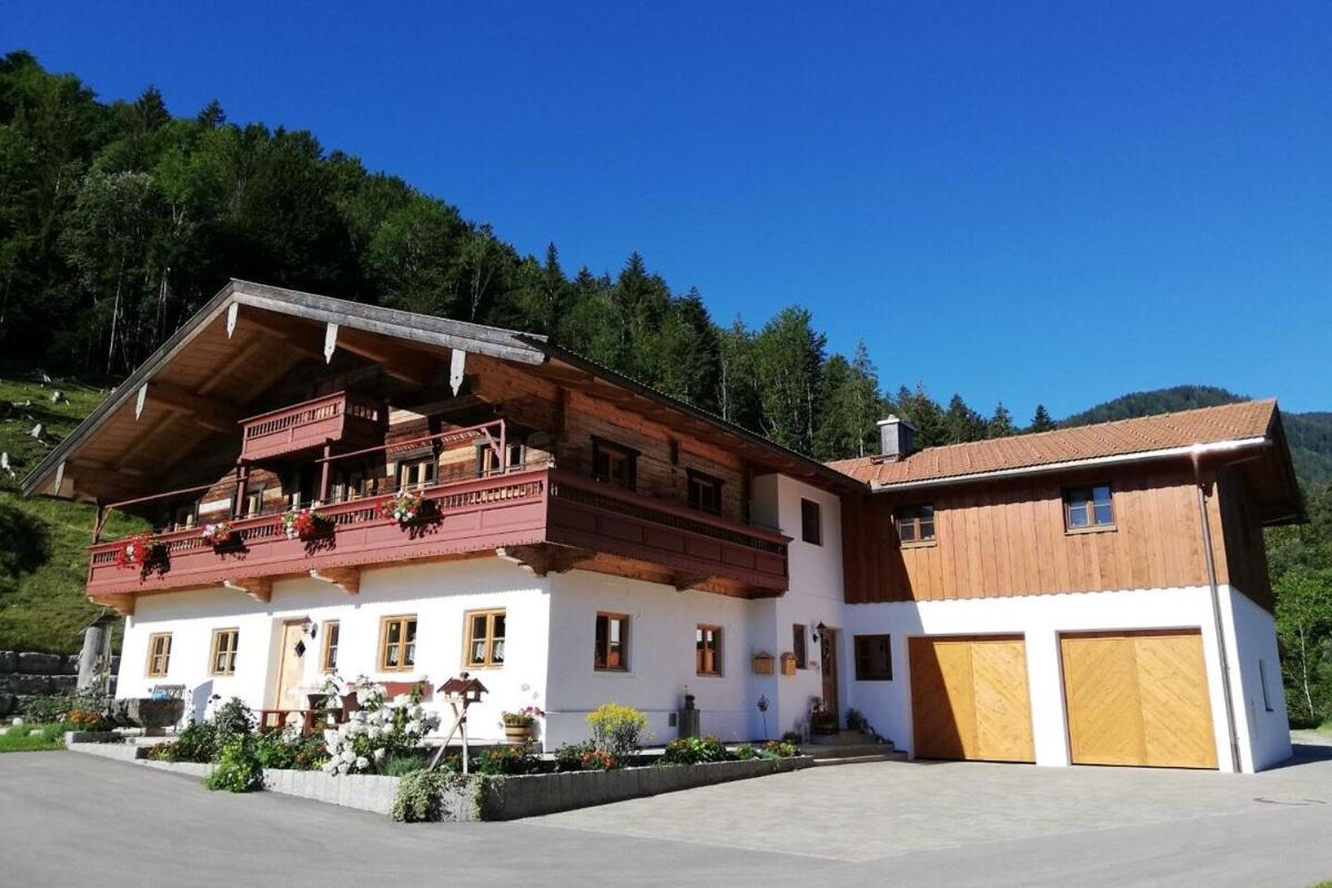 B&B Ruhpolding - Ferienwohnung Grabenhäusl - Bed and Breakfast Ruhpolding