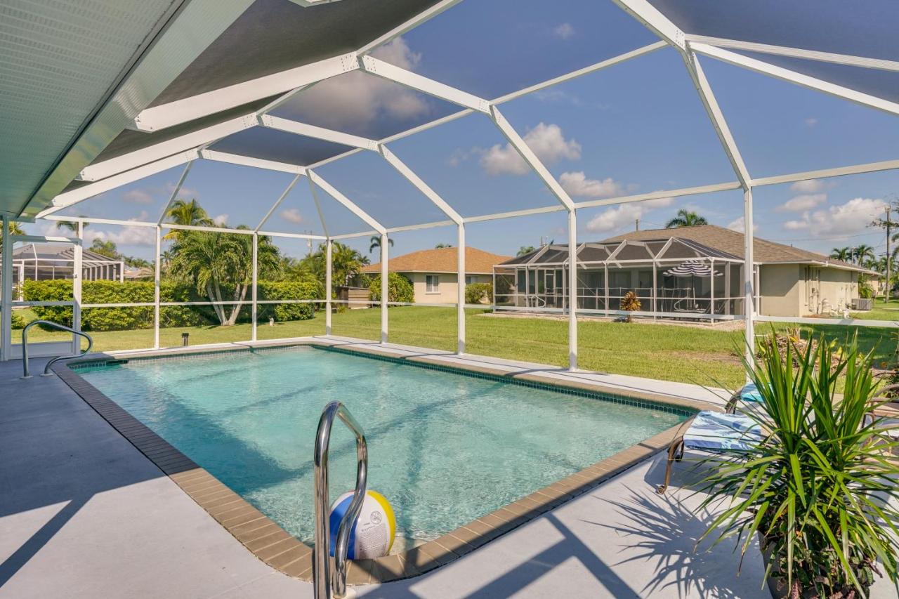 B&B Cape Coral - Centrally Located Cape Coral Oasis Pool and Lanai - Bed and Breakfast Cape Coral