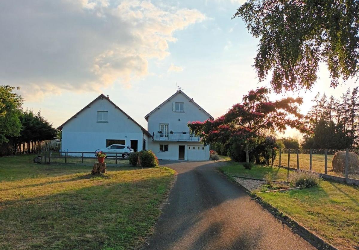 B&B Faverolles-sur-Cher - Au Nom des Dames, Maison et Table d'Hôtes - Bed and Breakfast Faverolles-sur-Cher