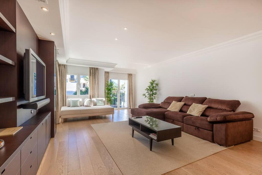 Bright Elegant 3BDR Apartment in Puerto Banus - B&B