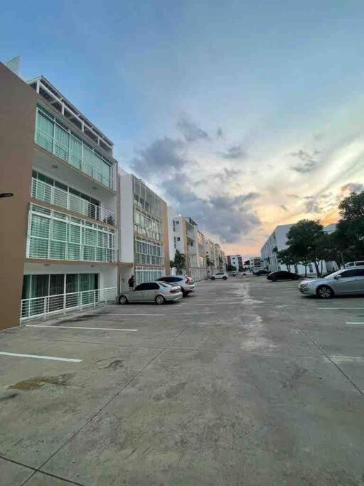 Hermoso conjunto residencial con piscina - B&B
