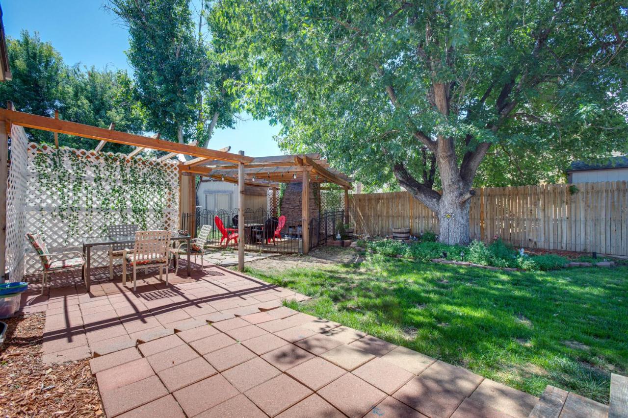 Spacious Aurora Retreat with Game Room and Hot Tub! - B&B Aurora