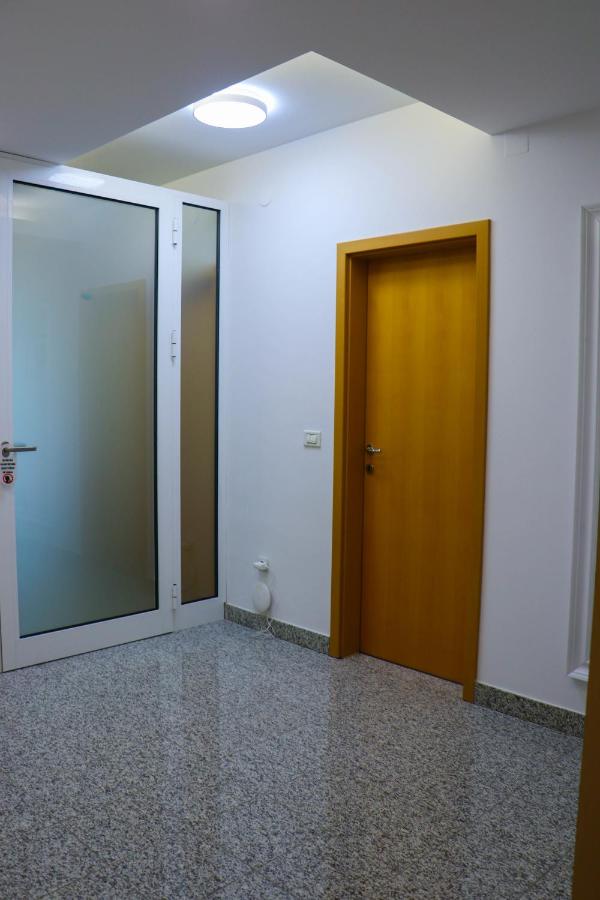Stross Apartments & Rooms - B&B