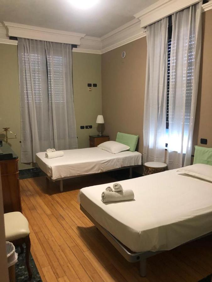 Camera Budget Doppia con Letti Singoli