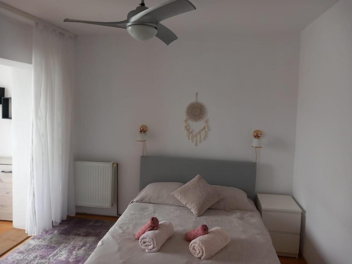 B&B Iași - Ingrid Apartament - Bed and Breakfast Iași