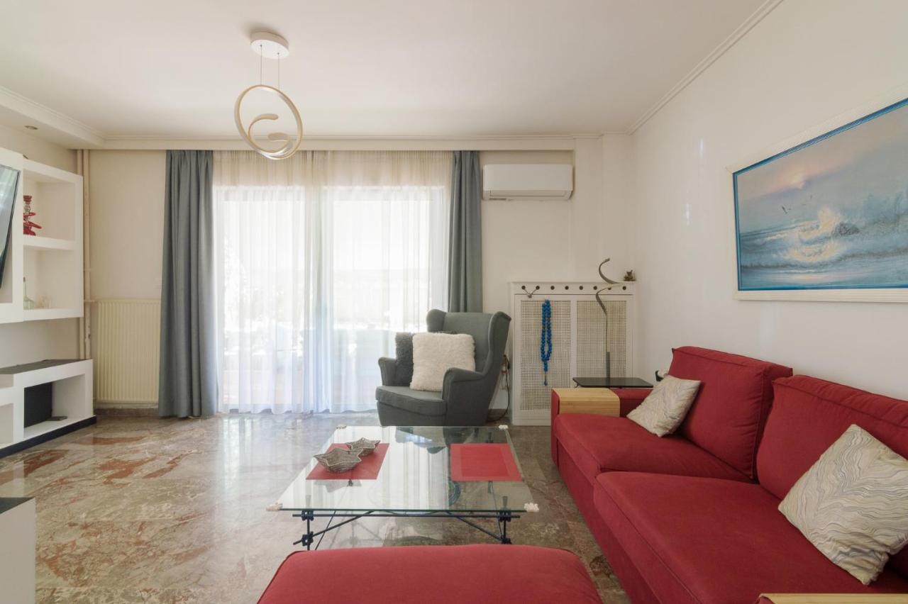 B&B Athene - 2 Bedroom Apartment Near The Beach In P. Faliro - Bed and Breakfast Athene