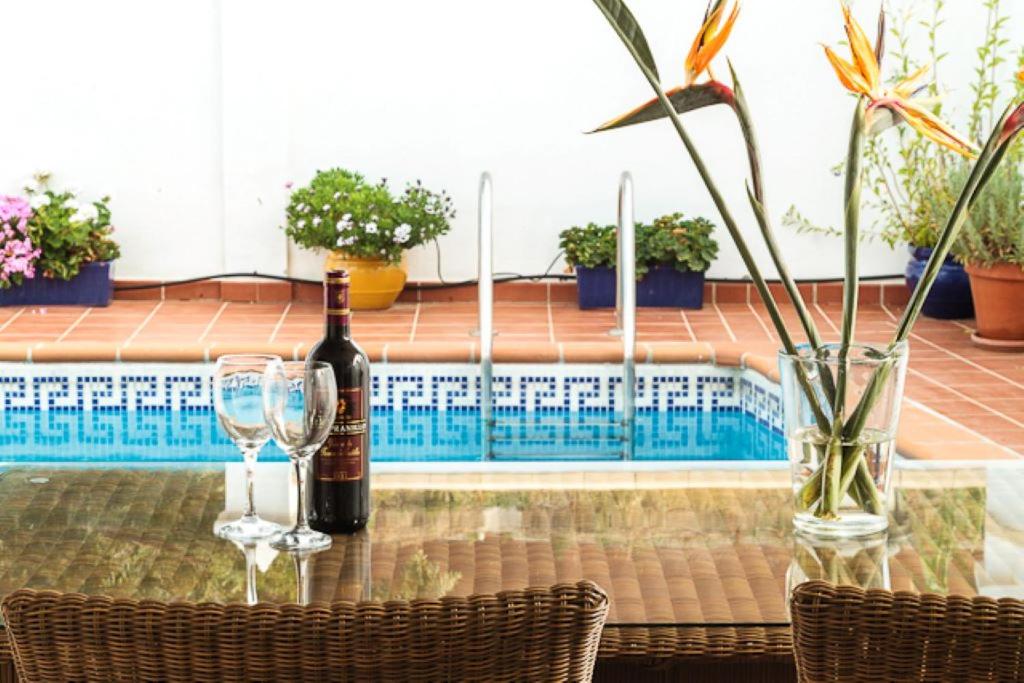 VILLA EL PASO with Private Heated Pool - B&B Nerja