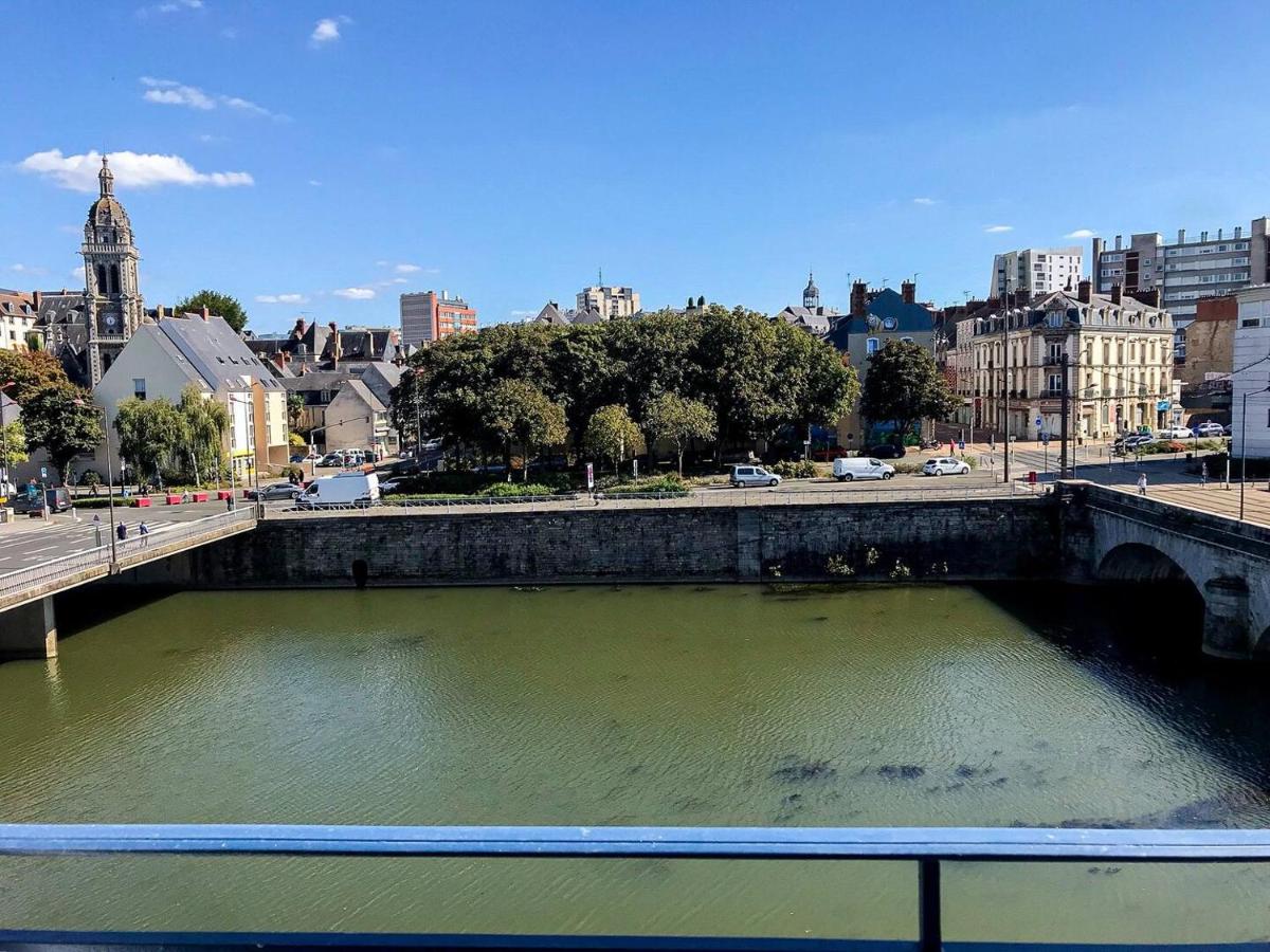Le moderne - Beau T2 - Belle vue sur les quais - Centre - Tram - B&B Le Mans
