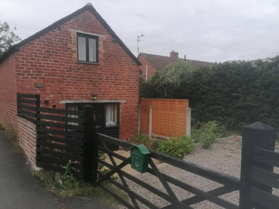 The Old Barn, Cosy Townhouse in Leominster - B&B