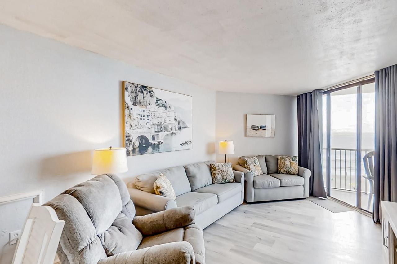 Oceanfront 529 at Sands Ocean Club - B&B Myrtle Beach