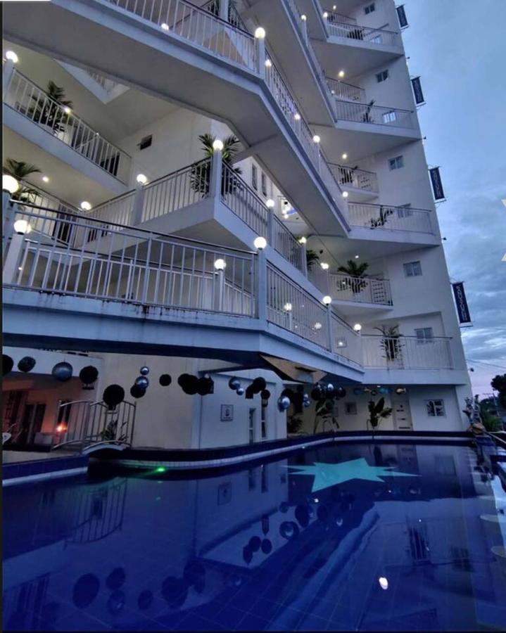 2BR condo at Kandi tower 2 - B&B